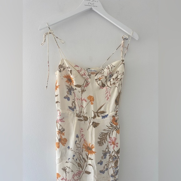 REFORMATION Kourtney Dress in Frolic 2 - Picture 7 of 11